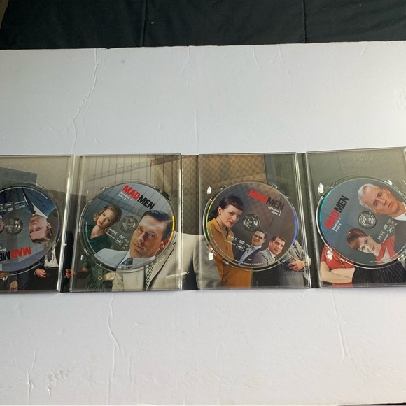 Mad Men Season One and Four DVDs sets - Picture 4 of 10